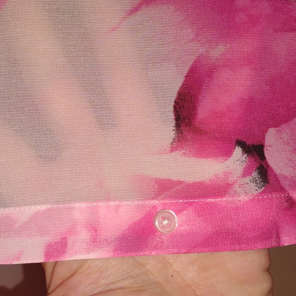 NEVER WORN Ellen Tracy stunning pink floral semi-sheer blouse size small! - Picture 5 of 6